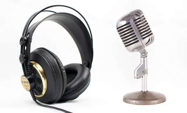 podcast, headset, microphone, radio, audio, internet, voice, headphones, dubbing, sound, recording, record, podcast, podcast, podcast, podcast, podcast. Streaming-Tools